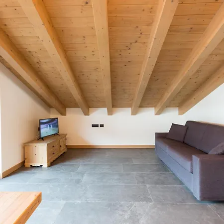 Nicoletta Dream Attic - Breta Holidays Apartamento *